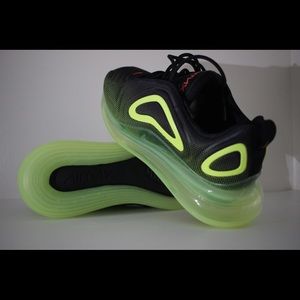Air Max 720 “Black Volt”